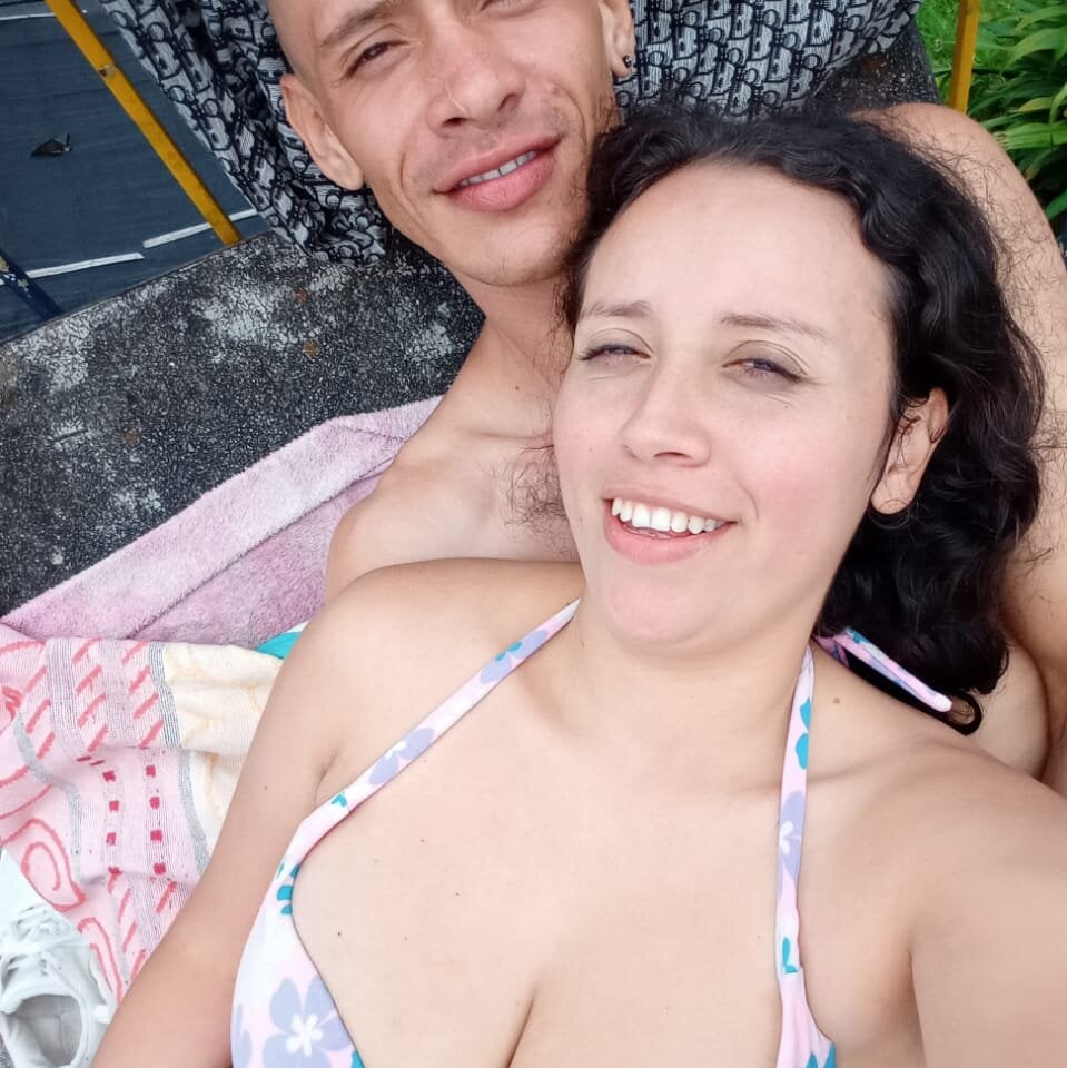 laura-and-daniel from stripchat