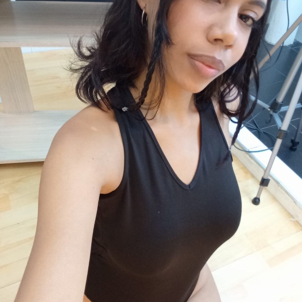 Live sex webcam photo for valerit_lan #289707038