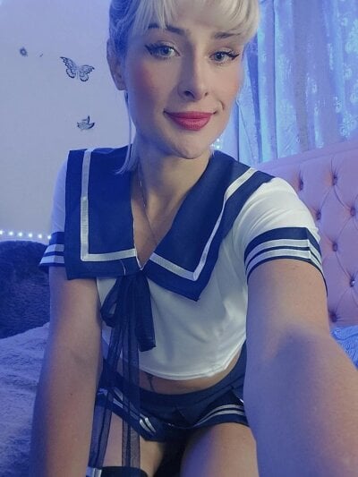 youlittlestar28 from stripchat