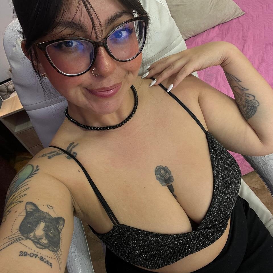 stripchat soysamantha_ webcam profile pic via glamcambabes.com