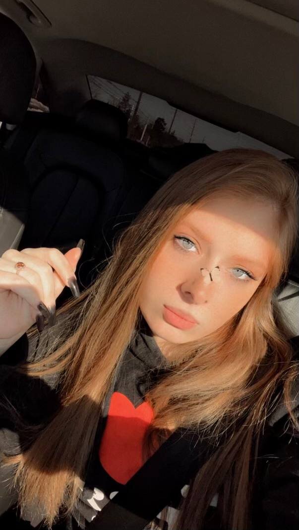 LilRedKinkQueen
