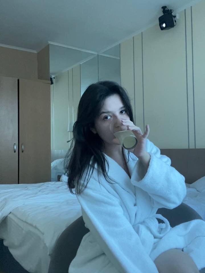 crimsonbella from stripchat