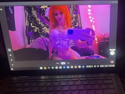 emoprincessxD Live Cam on StripChat