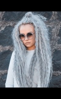 Stephanie_Hill's Offline Chat Room