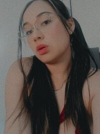 Melody_018's webcam live show