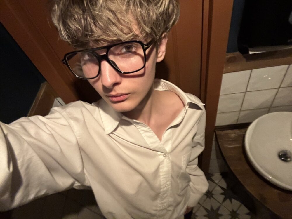 bunnyblush67 Obrolan XXX Offline