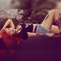 perlamarioni's Offline Chat Room