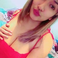 Chinitalove's Offline Chat Room