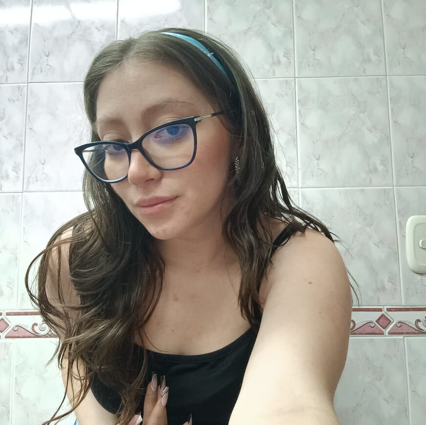 sleekcams.com lirio_09 livesex profile in english cams