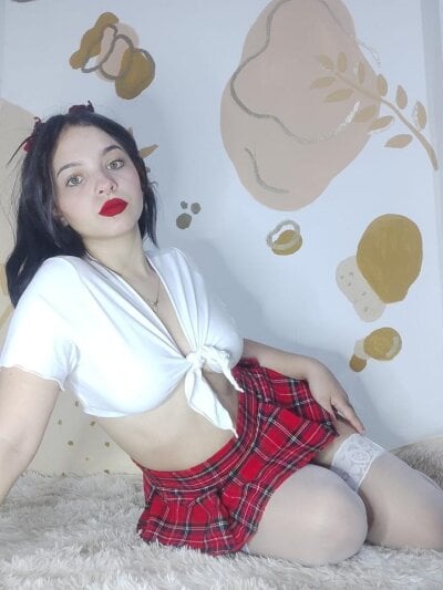 Mia_Grace01