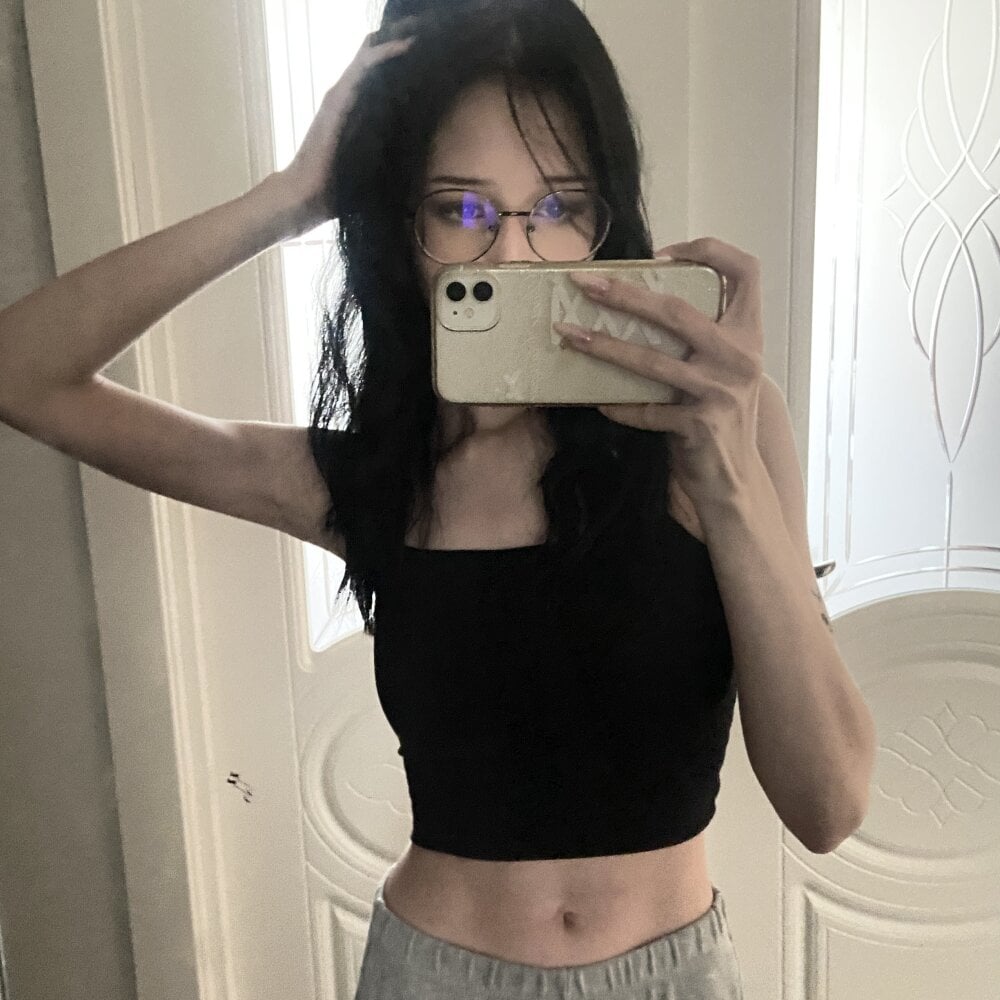 livesexr.com delialoma livesex profile in you-about-to-enter-onto-the-domintion-of-twilight-zone-were-you-never-been-before-planet-earth-space-somewhere-out-there cams