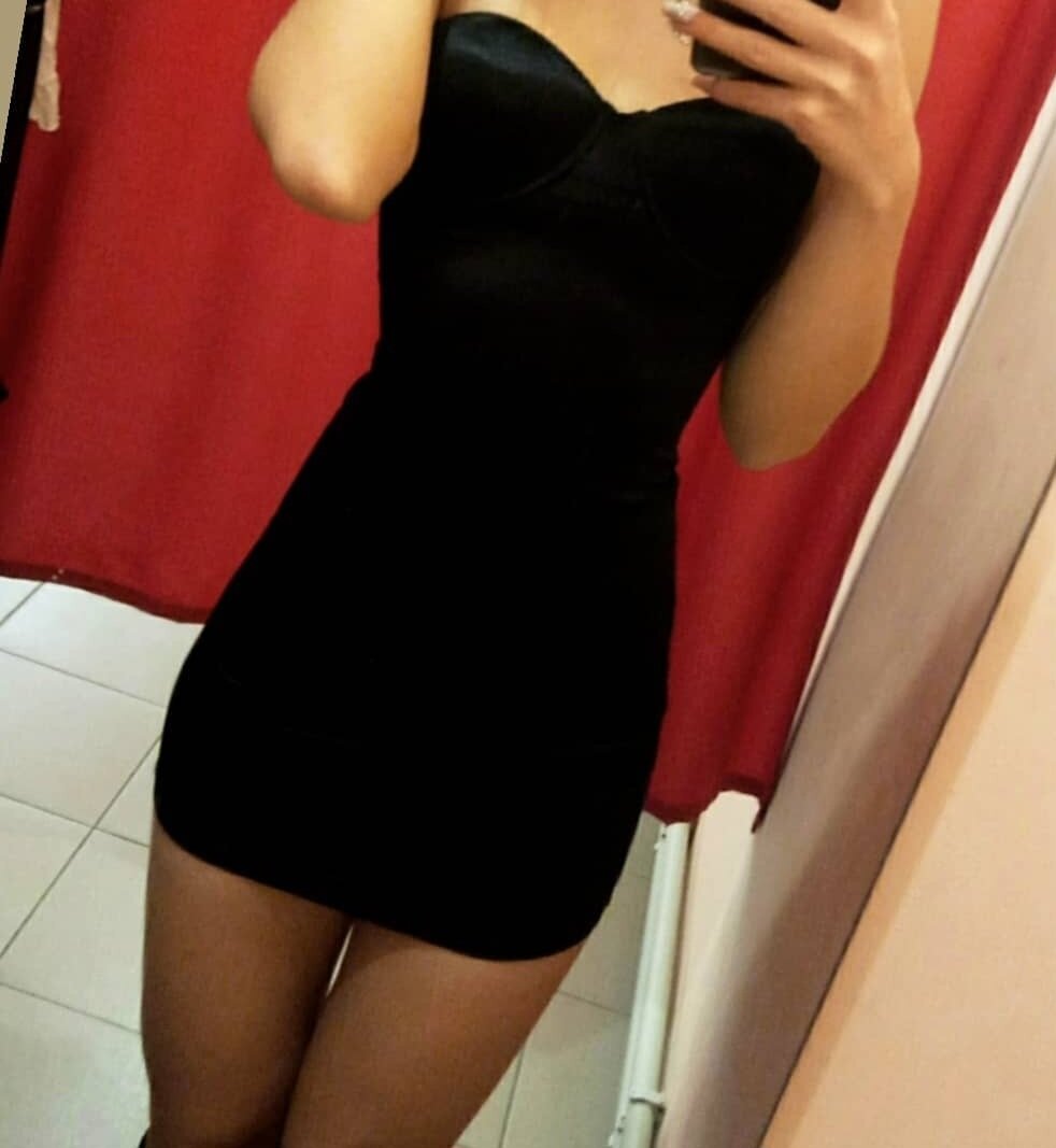 AdeleNaughty
