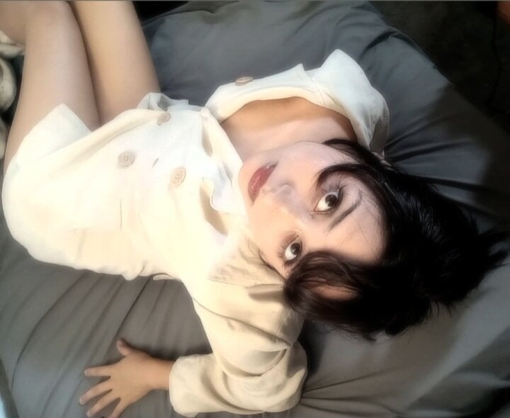 sexcam-girls.com yessimarin52 livesex profile in spanish cams