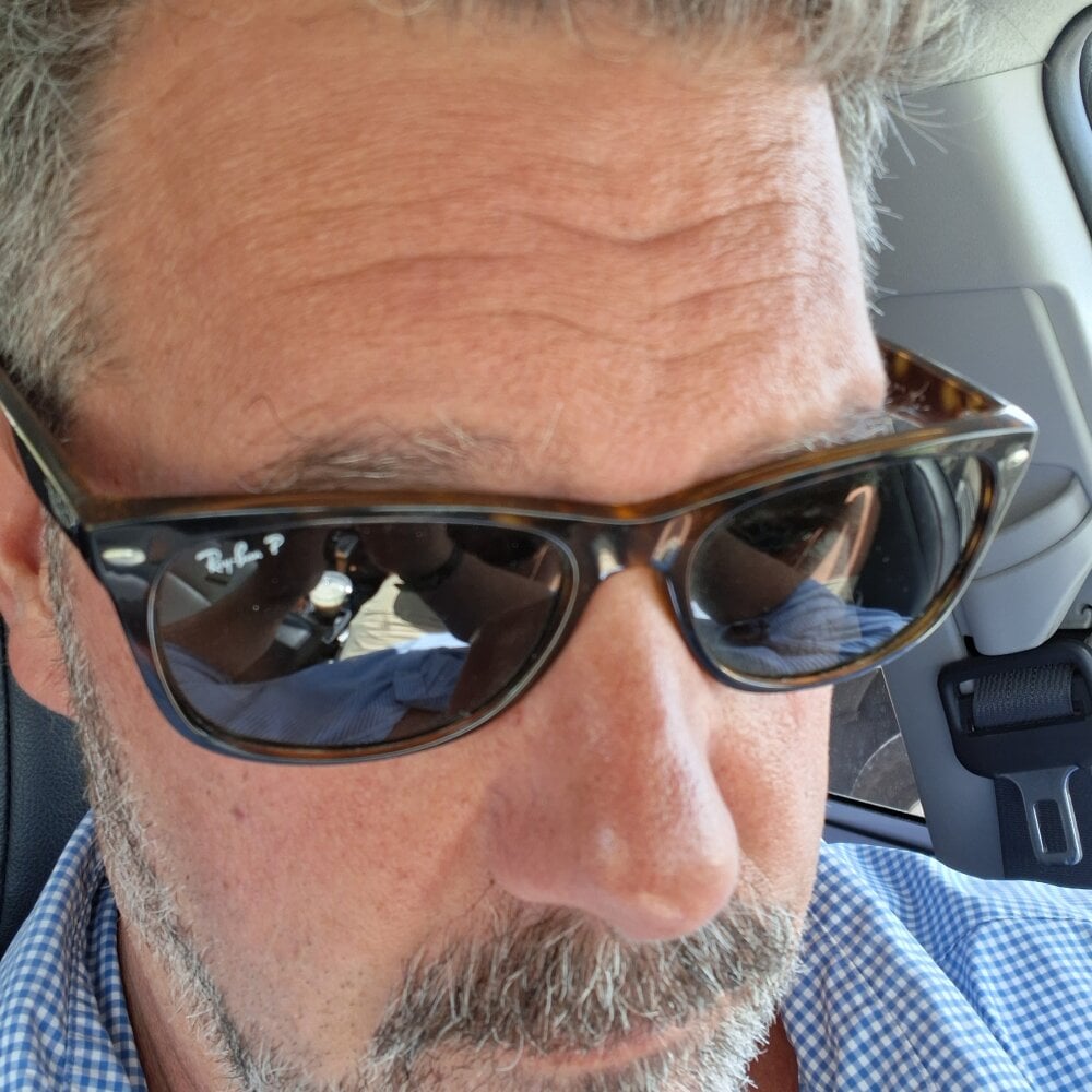 guy_manley from stripchat