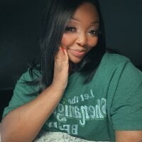 HOTMILFKATIEE