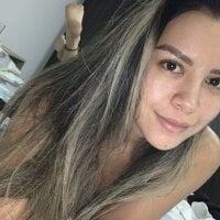 Juanadelmar1's Offline Chat Room