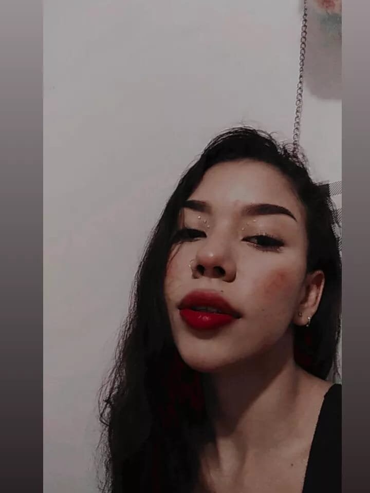 1_1Isabella profile