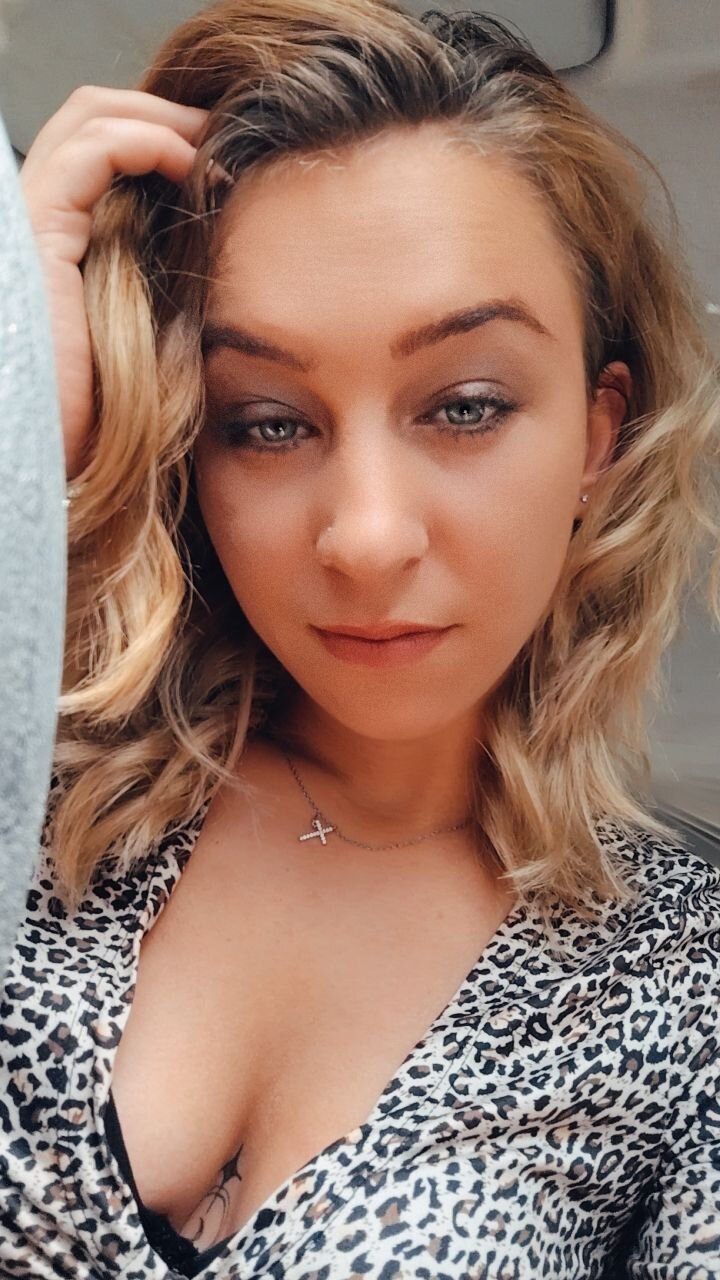 Mia_Sparkk_