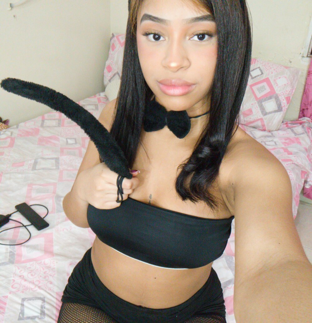 stripchat natty_kimm webcam profile pic via newporncams.com