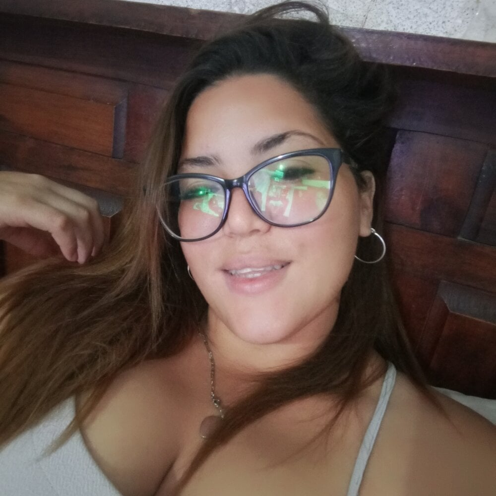 carol26- webcam profile - Gabonese