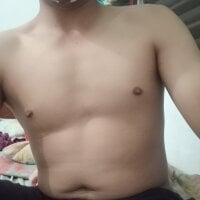 Zuzisex12's webcam live show