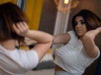 Emma_Rhoadess' Offline Chat Room