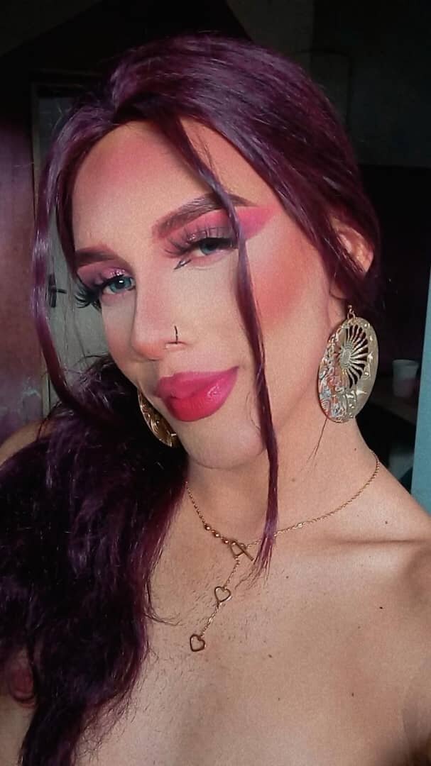 artemisa_hot_