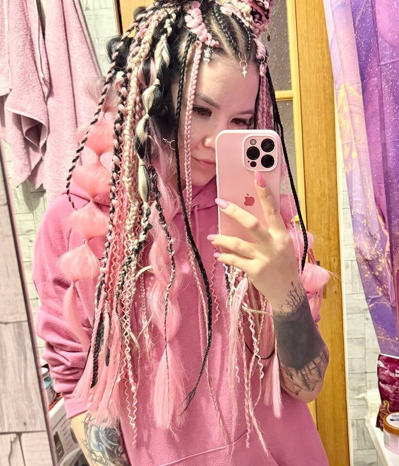 onaircams.com lina_moony livesex profile in white-hair cams