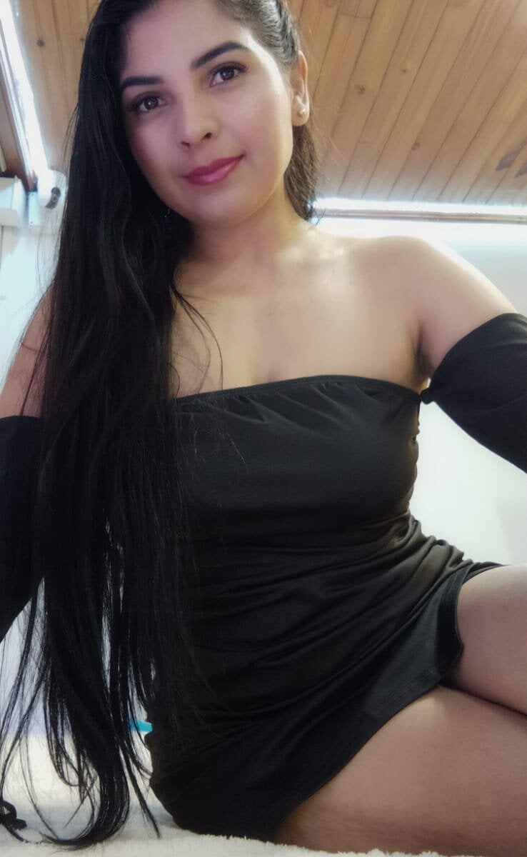 stripchat alejandra-16 webcam profile pic via onaircams.com