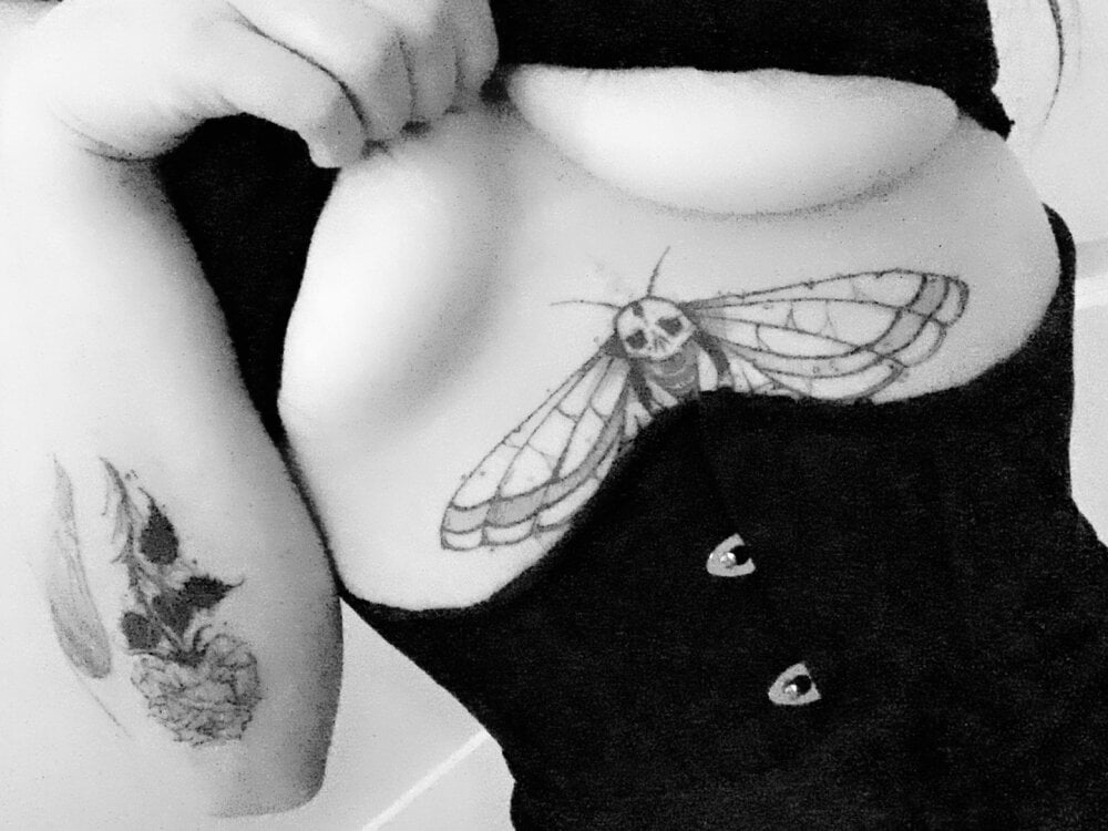 PixieDiamond's Offline XXX Chat