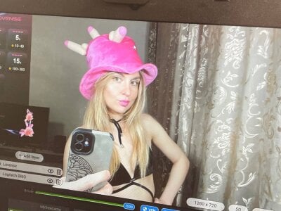 Kelly_copperfield - Stripchat Lovense Blowjob Cam2cam Girl 