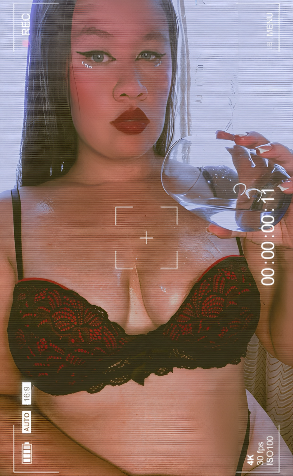 Live sex webcam photo for emilyh_2010 #286077486