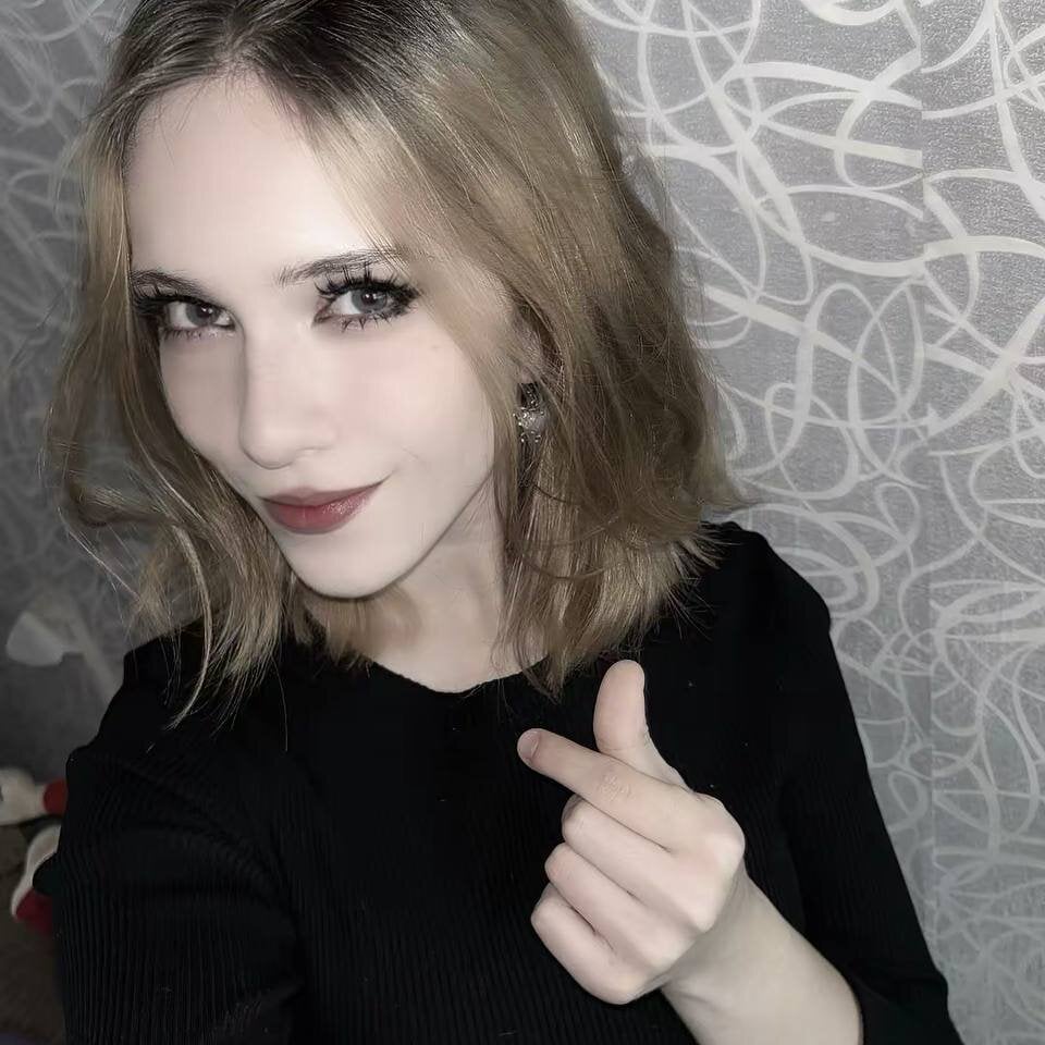 sexcam-girls.com evaloveer livesex profile in large cams