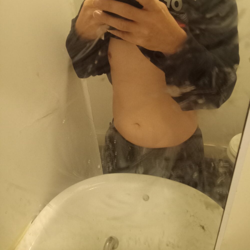 hornypool52 profile