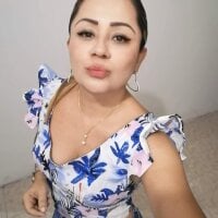 WandaJade's Offline Chat Room