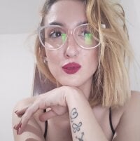 bailarinaxxl's Offline XXX Chat