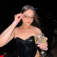 Madam_osher's webcam live show