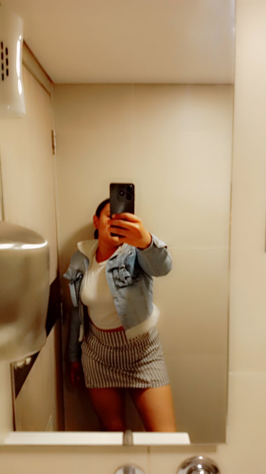 sexylatinbronw1946