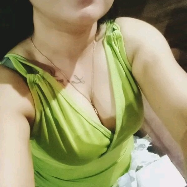 sexcams-joy.com lahari_23 livesex profile in foreigner-living-in-the-uk-my-eshop-lower cams