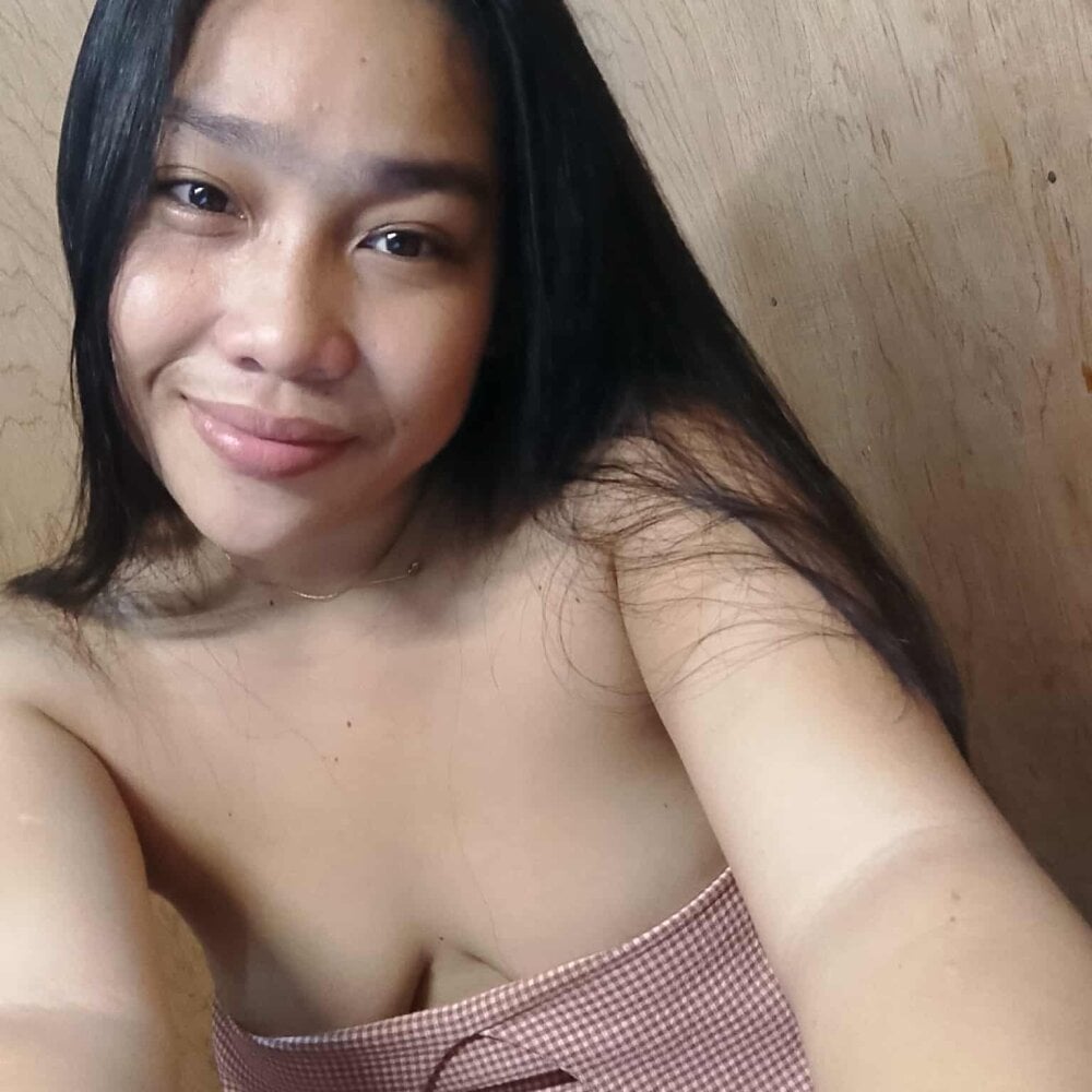 luna_light23 from stripchat