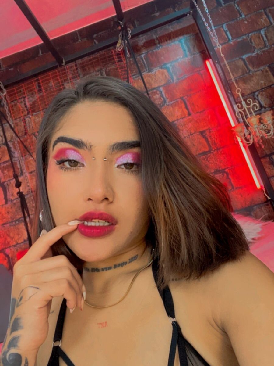 helenaswani from stripchat
