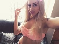 QueenAlice1's Offline Chat Room
