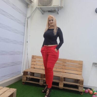 Christy_Luna__
