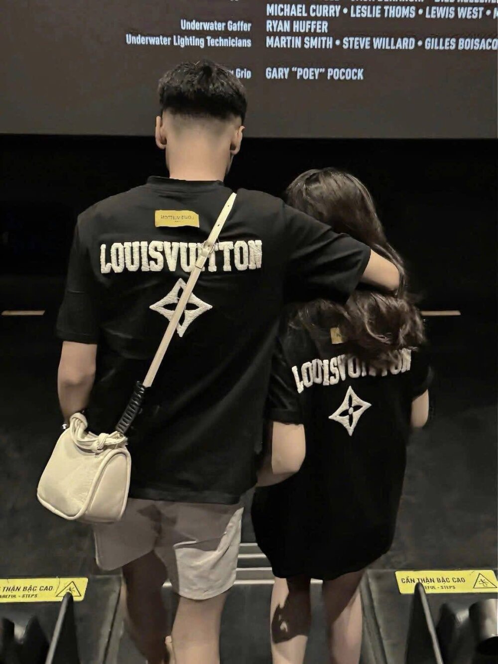 bestlivesexchat.com strarloveone livesex profile in vietnamese cams