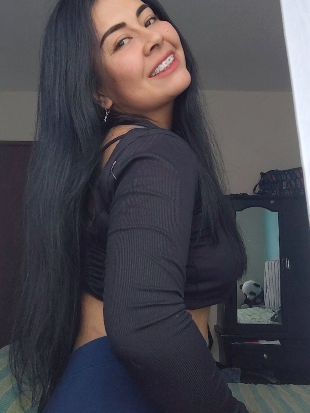 Aniajoness_