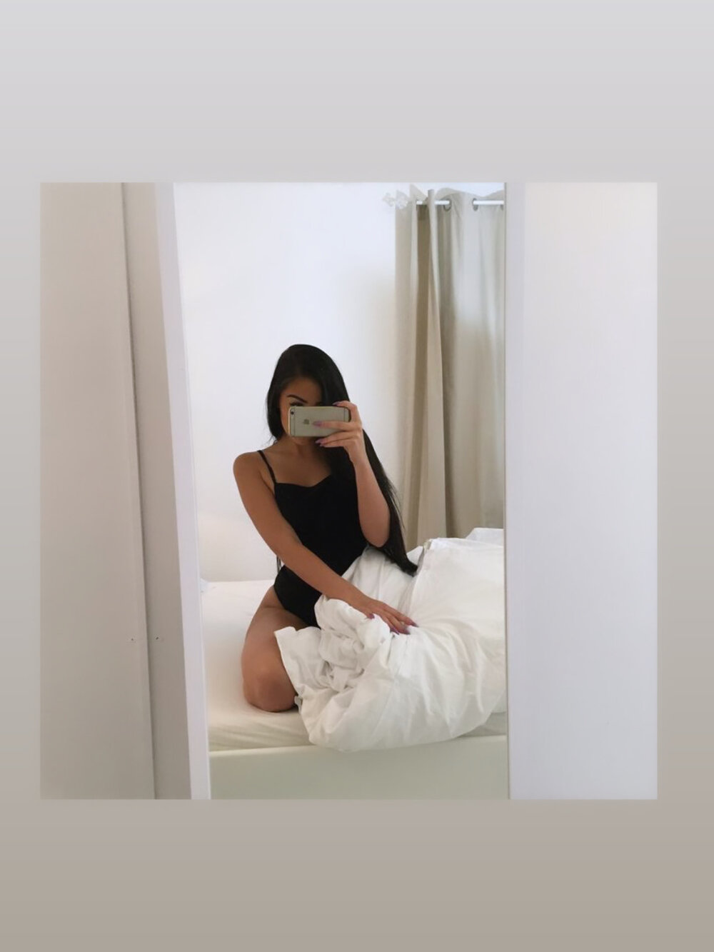 Selena_4444's Offline XXX Chat