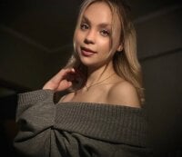 BeckyDuty's Offline Chat Room