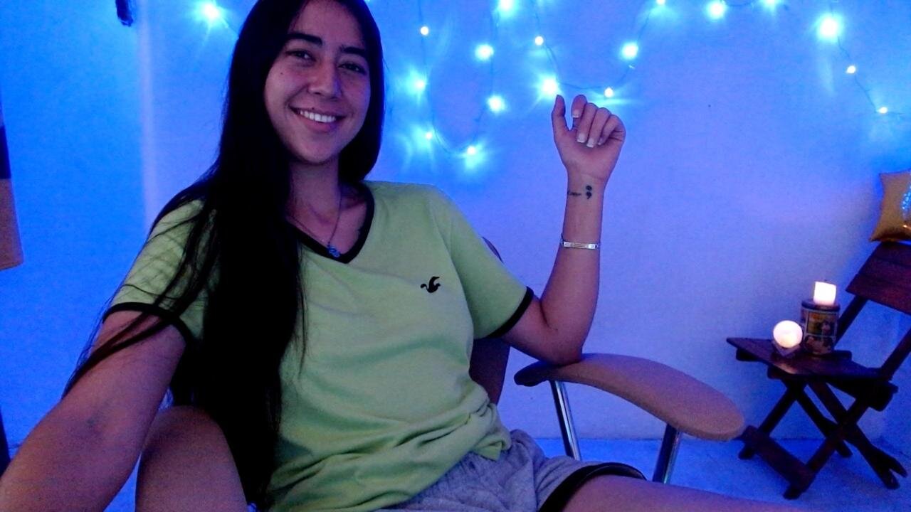 Maylin_brown