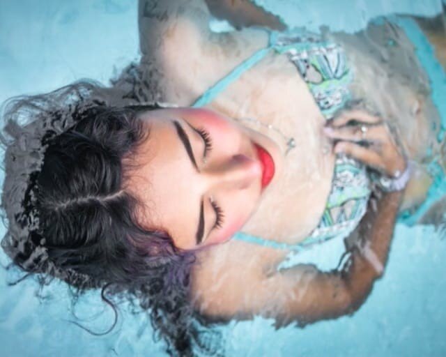 Live sex webcam photo for emilyy_paris #291860281