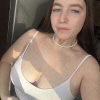 AlexaYvonne's webcam live show